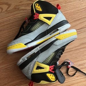 Nike Jordan’s Spizikes Kids Size 6